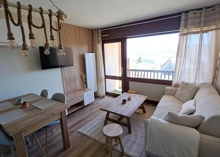 Studio Cabine 4 Couchages, Vue Face Aux Montagnes