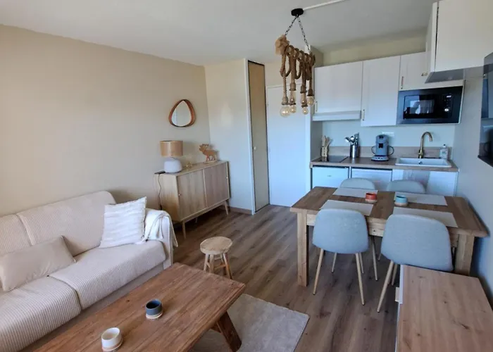 Studio Cabine 4 Couchages, Vue Face Aux Montagnes